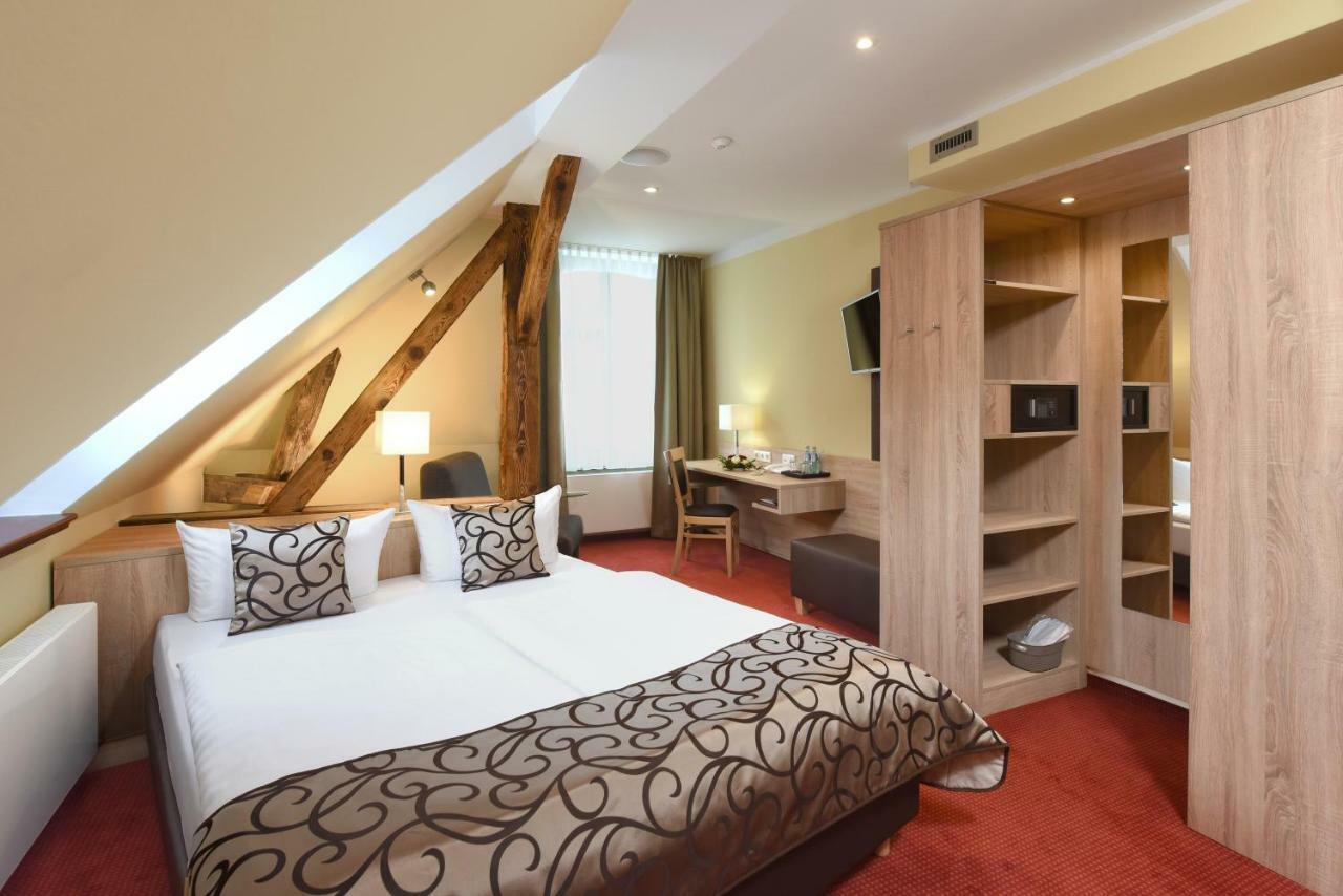 Port Inn Hotel Eichwalde エクステリア 写真